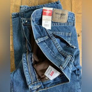 Men’s Wrangler Fleece lined jeans new with tags 34x30